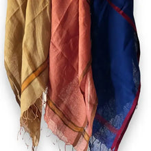 Load image into Gallery viewer, Handwoven Linen scarf
