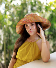 Load image into Gallery viewer, Sun Hats: Multicolor Melange Packable 5"&amp;7" Brim Straw
