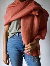 Load image into Gallery viewer, Handwoven Linen scarf
